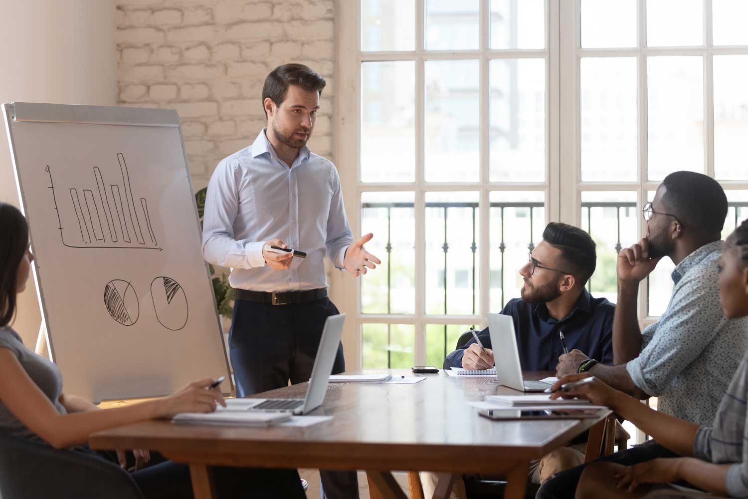 デジタルトランスフォーメーション(DX)の実現の課題　DXは何が難しいのか？