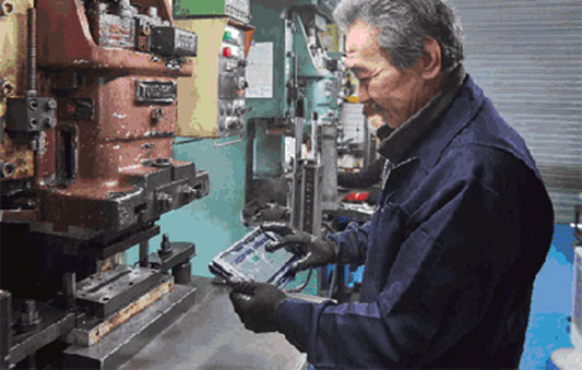 ものづくり企業におけるデジタル技術の活用と人材採用・育成例